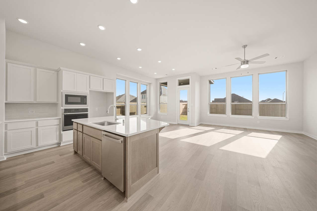 22218 Mount Whitney Road Waller, TX 77484 - Photo 4 of 23