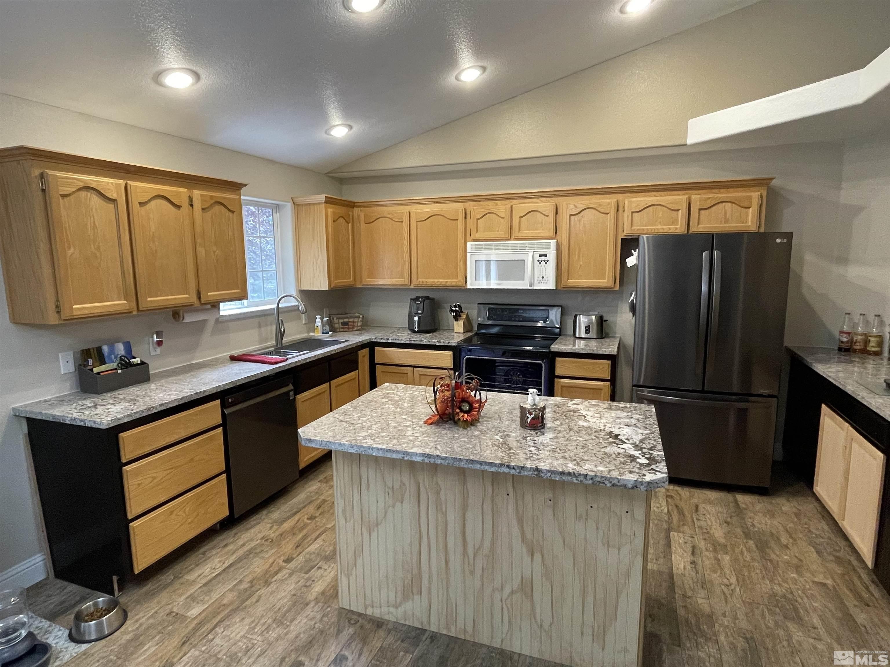 1800 Randy Court Fernley, NV 89408 - Photo 13 of 40 Photo 13