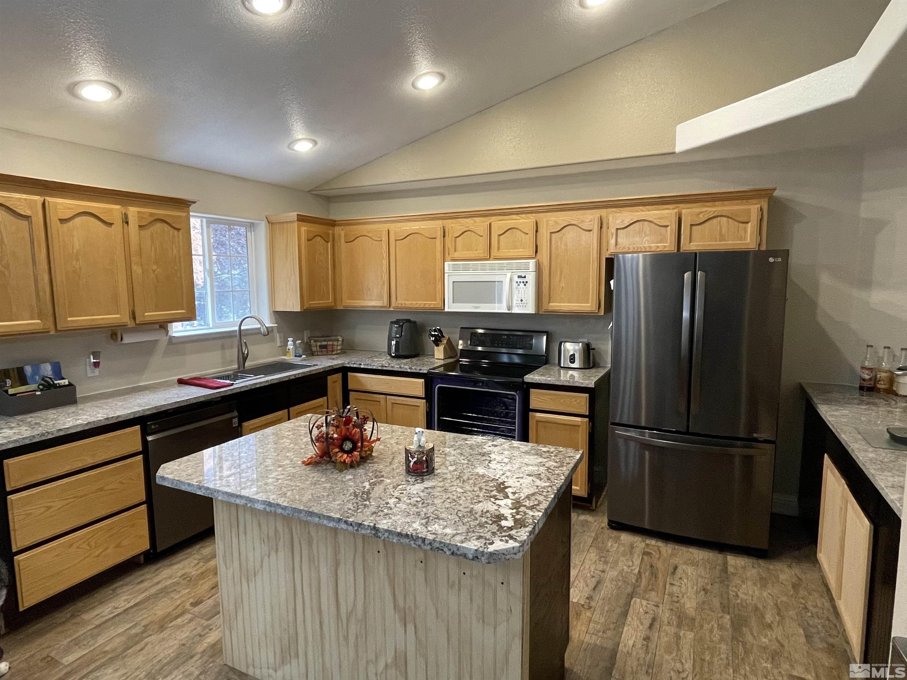 1800 Randy Court Fernley, NV 89408 - Photo 16 of 40 Photo 16