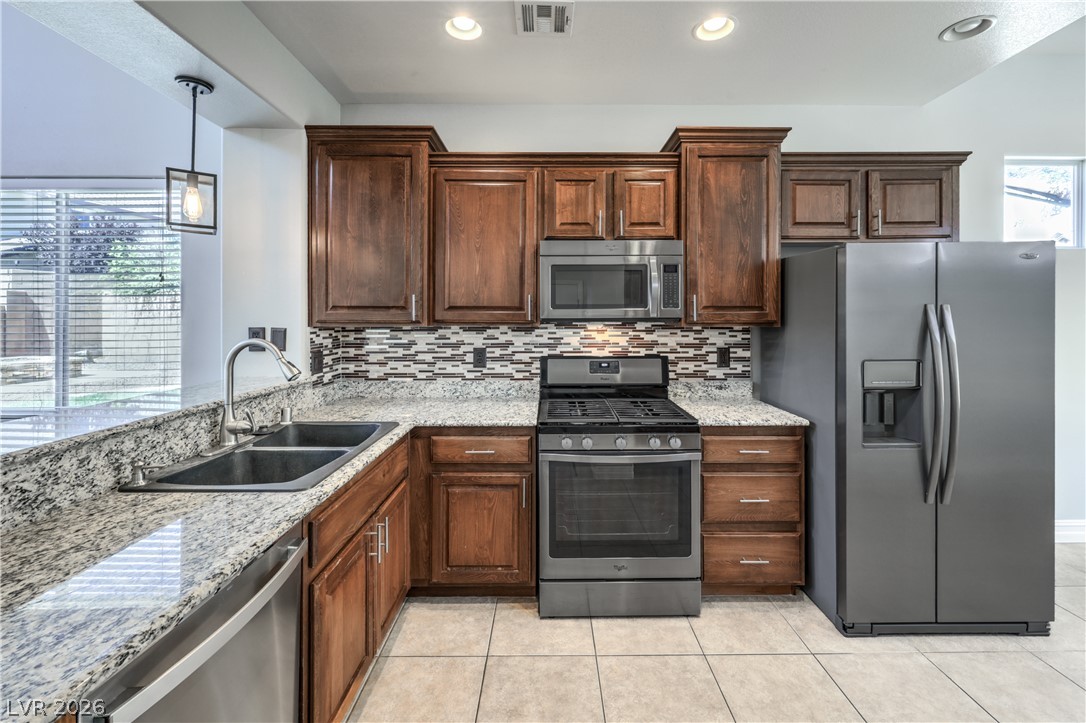 10731 Drake Ridge Avenue Las Vegas, NV 89166 - Photo 10 of 43