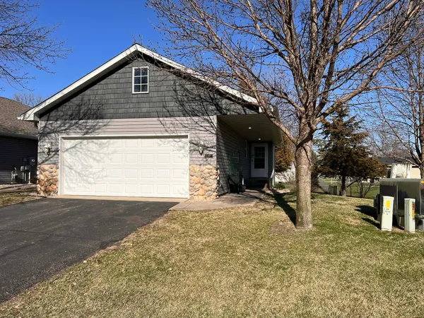 $260,000 | 11458 Nicholas Circle, Monticello, MN 55362
