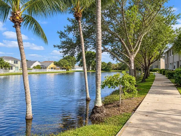 $3,950 | 2214 Shoma Drive, Royal Palm Beach, FL 33414