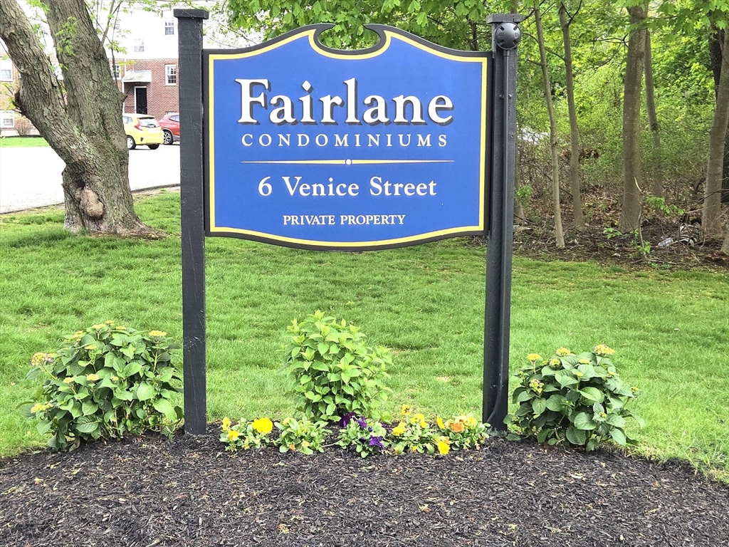 6 Venice Street, Unit F1 Danvers, MA 01923 - Photo 2 of 12