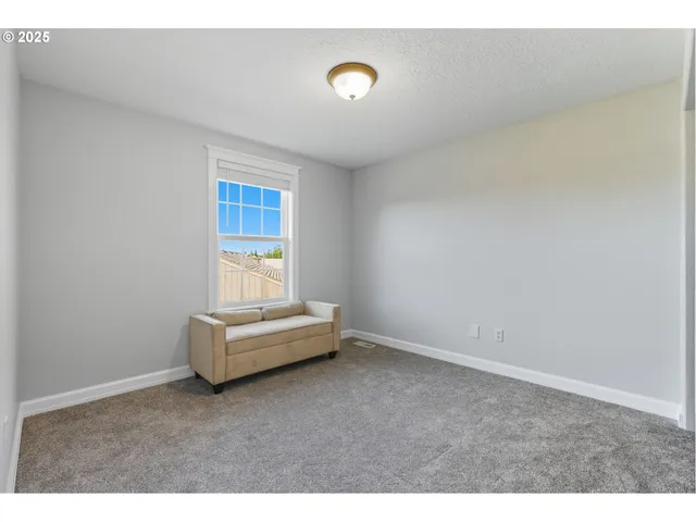 a view of livingroom with couch