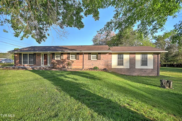$320,000 | 2856 Watauga Road, Johnson City, TN 37601