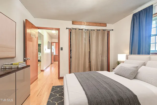 $320,000 | 2856 Watauga Road, Johnson City, TN 37601