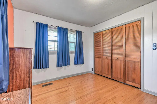 $320,000 | 2856 Watauga Road, Johnson City, TN 37601