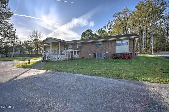 $320,000 | 2856 Watauga Road, Johnson City, TN 37601