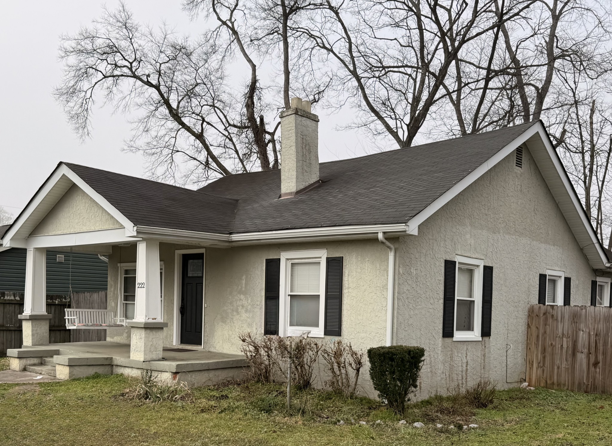 222 Kerr Avenue Murfreesboro, TN 37130 - Photo 2 of 4 a front view of a house with garden