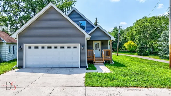 $339,000 | 1845 La Salle Street, Ottawa, IL 61350
