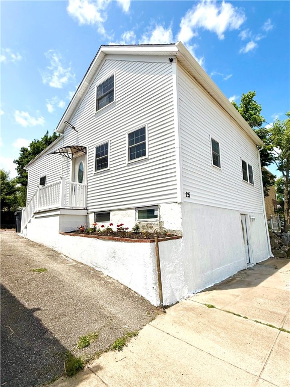 25 Rugby Street Providence, RI 02905 - Photo 2 of 28
