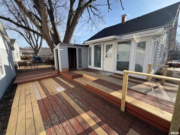 $1,499 | 705 East Marietta Avenue, Peoria Heights, IL 61616