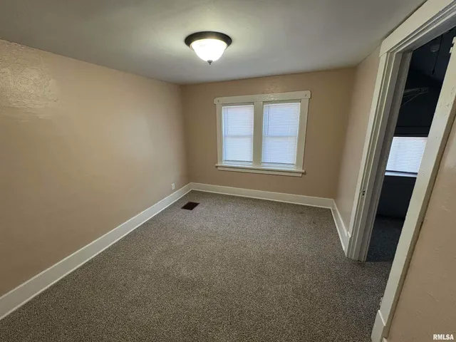 $1,499 | 705 East Marietta Avenue, Peoria Heights, IL 61616