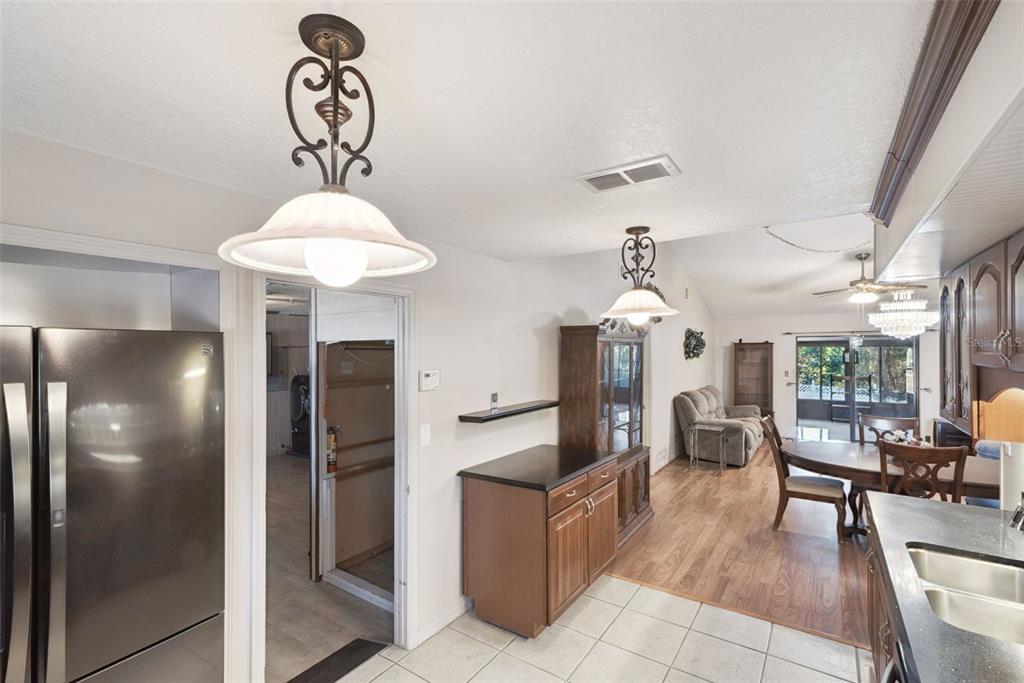 921 4th Avenue North Deltona, FL 32725 - Photo 11 of 35