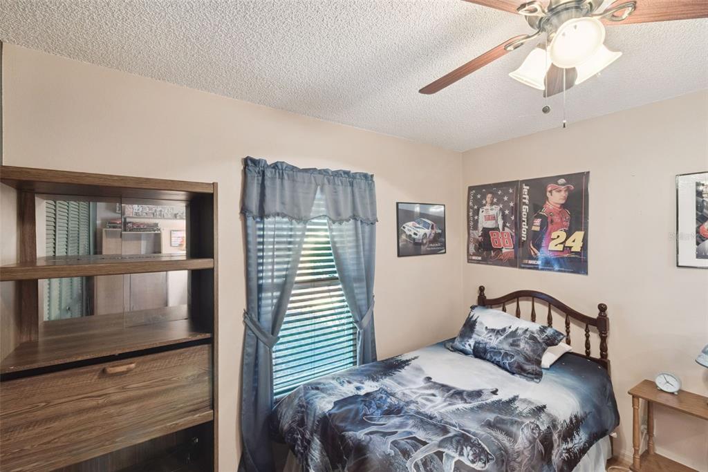 921 4th Avenue North Deltona, FL 32725 - Photo 13 of 35