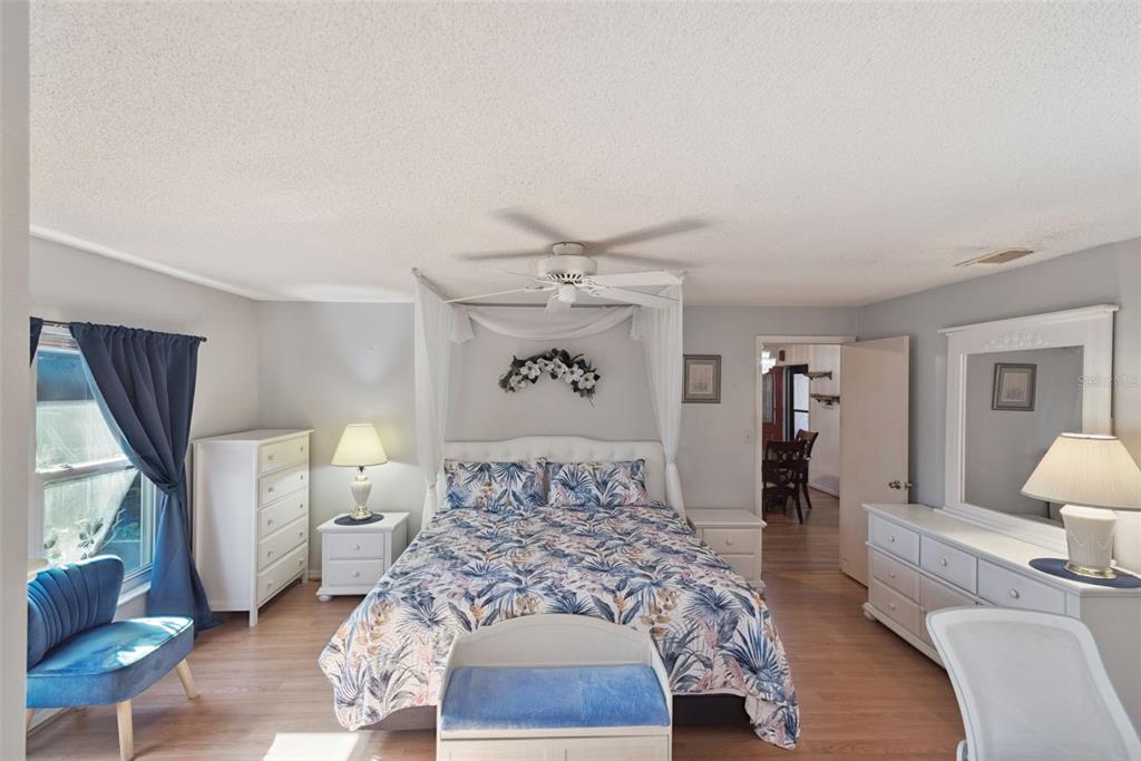 921 4th Avenue North Deltona, FL 32725 - Photo 18 of 35