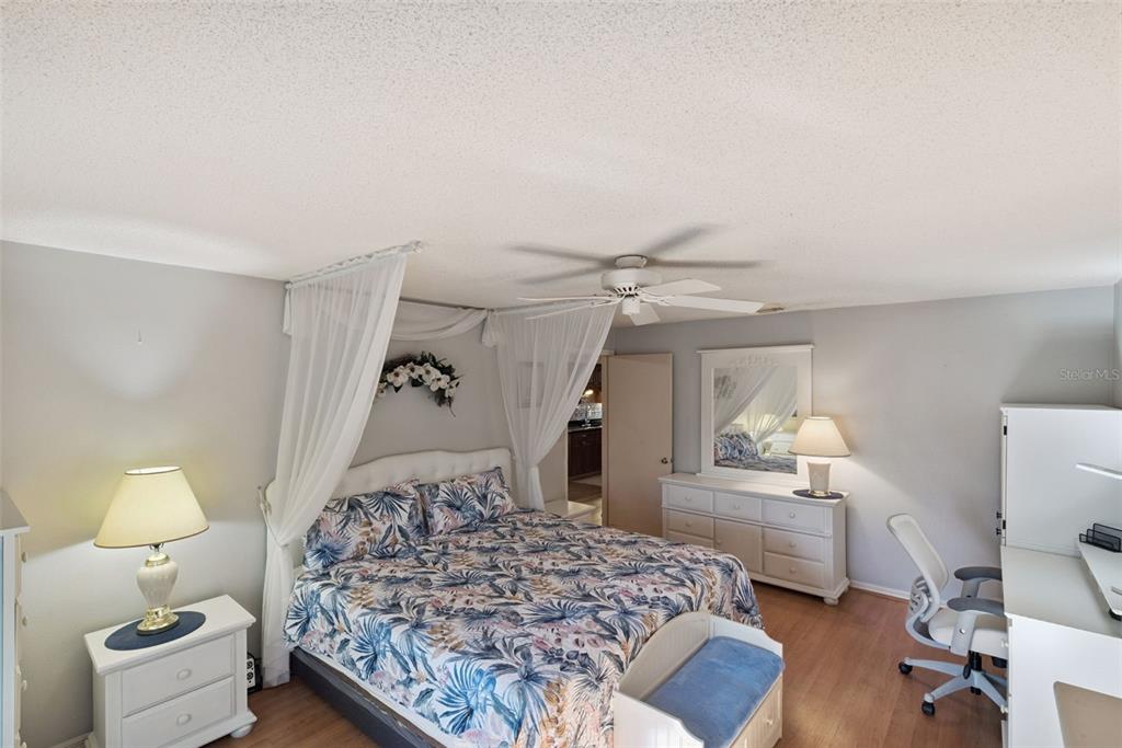 921 4th Avenue North Deltona, FL 32725 - Photo 20 of 35