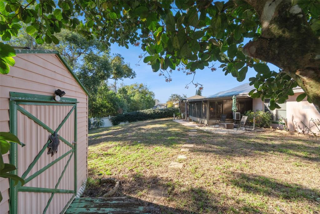 921 4th Avenue North Deltona, FL 32725 - Photo 30 of 35