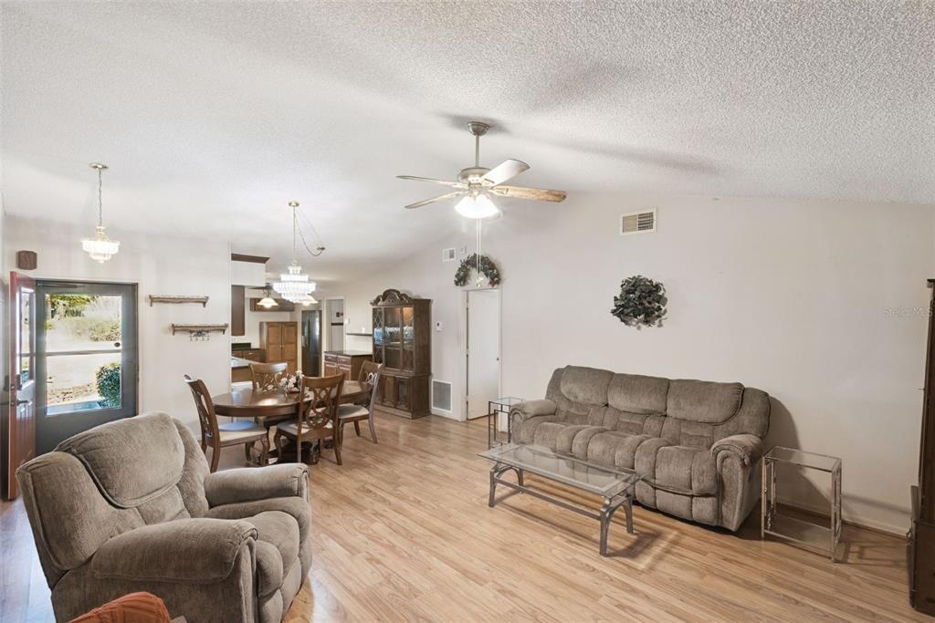 921 4th Avenue North Deltona, FL 32725 - Photo 5 of 35