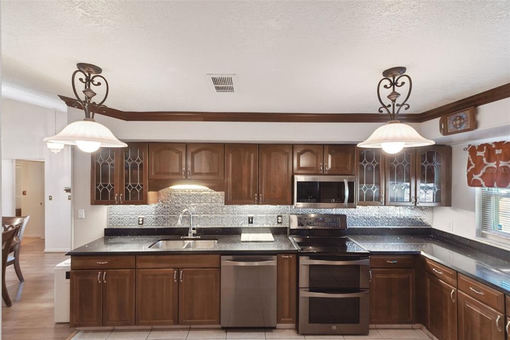 921 4th Avenue North Deltona, FL 32725 - Photo 9 of 35