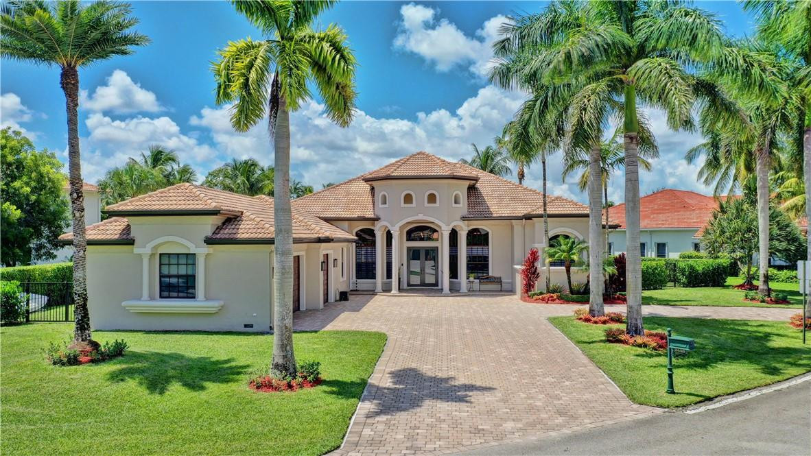 12440 North Stonebrook Circle Davie, FL 33330 - Photo 1 of 99 Photo 1