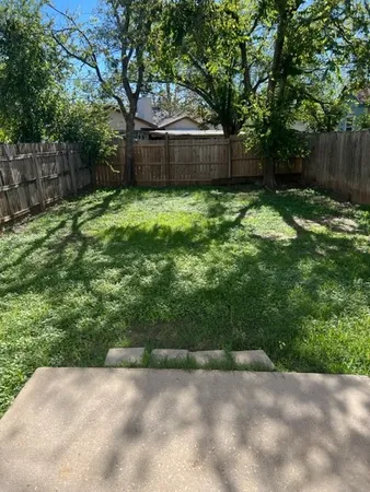 $1,400 | 1017 Christopher Avenue, Unit B, Round Rock, TX 78681