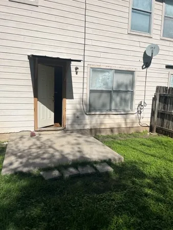 $1,400 | 1017 Christopher Avenue, Unit B, Round Rock, TX 78681