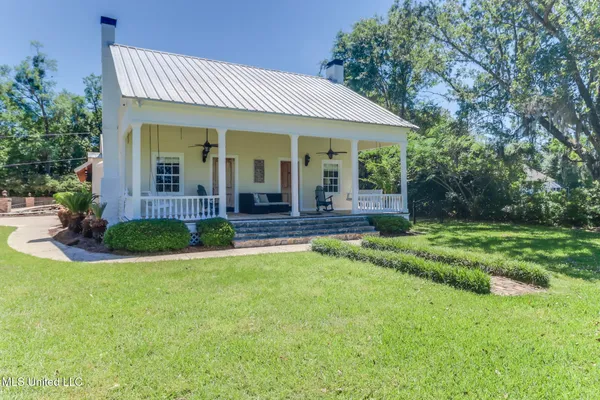 $1,149,000 | 13160 Old Woolmarket Road, Biloxi, MS 39532