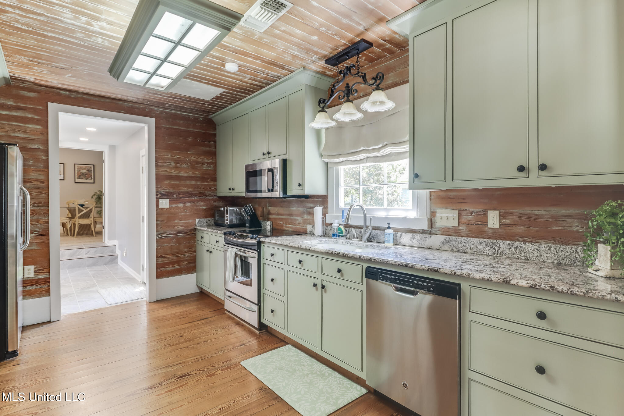 13160 Old Woolmarket Road Biloxi, MS 39532 - Photo 11 of 54 Photo Apr 28 2025, 12 01 10 PM (1)_ENF