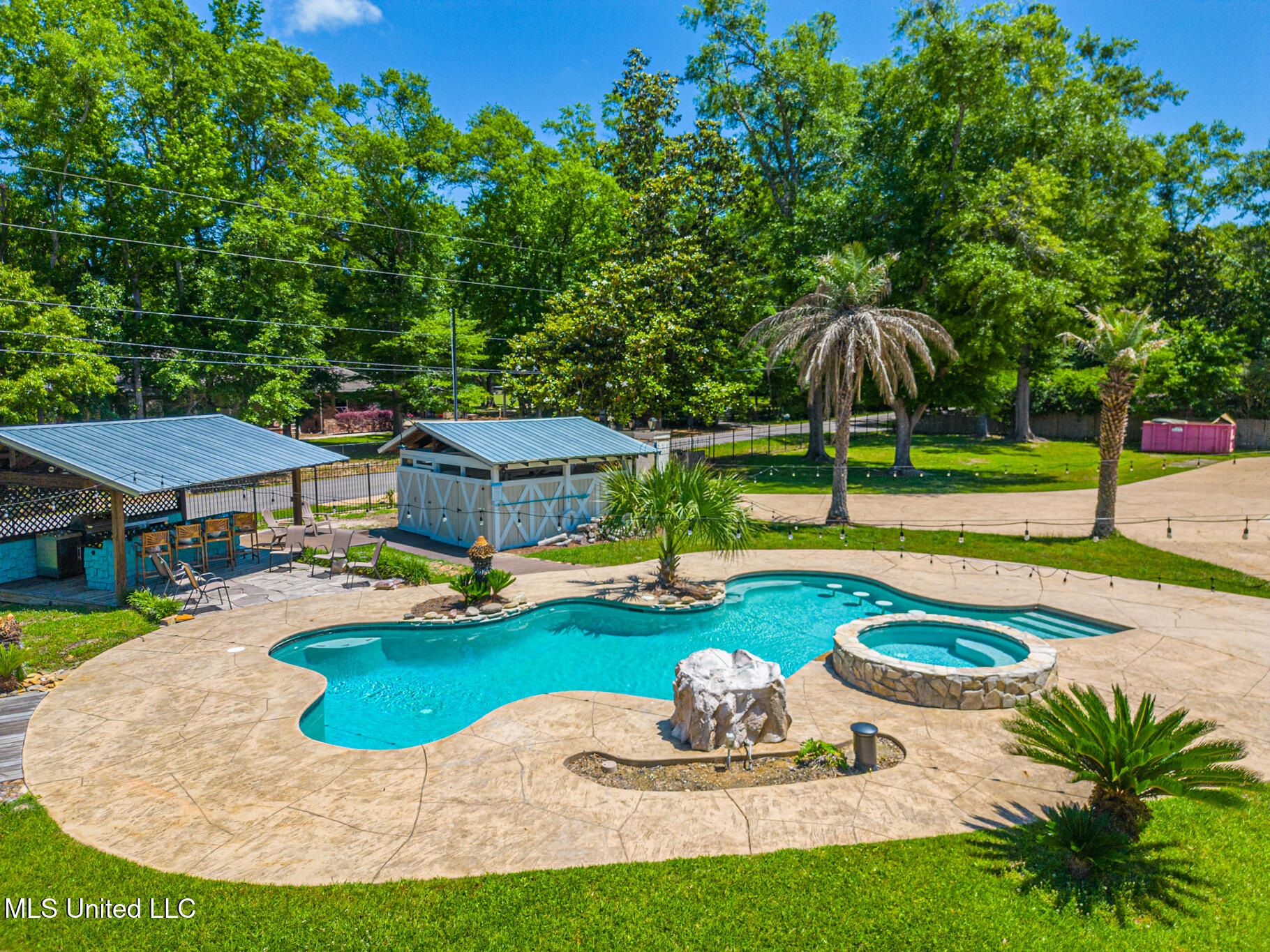 13160 Old Woolmarket Road Biloxi, MS 39532 - Photo 7 of 54 Old WLMKT-5