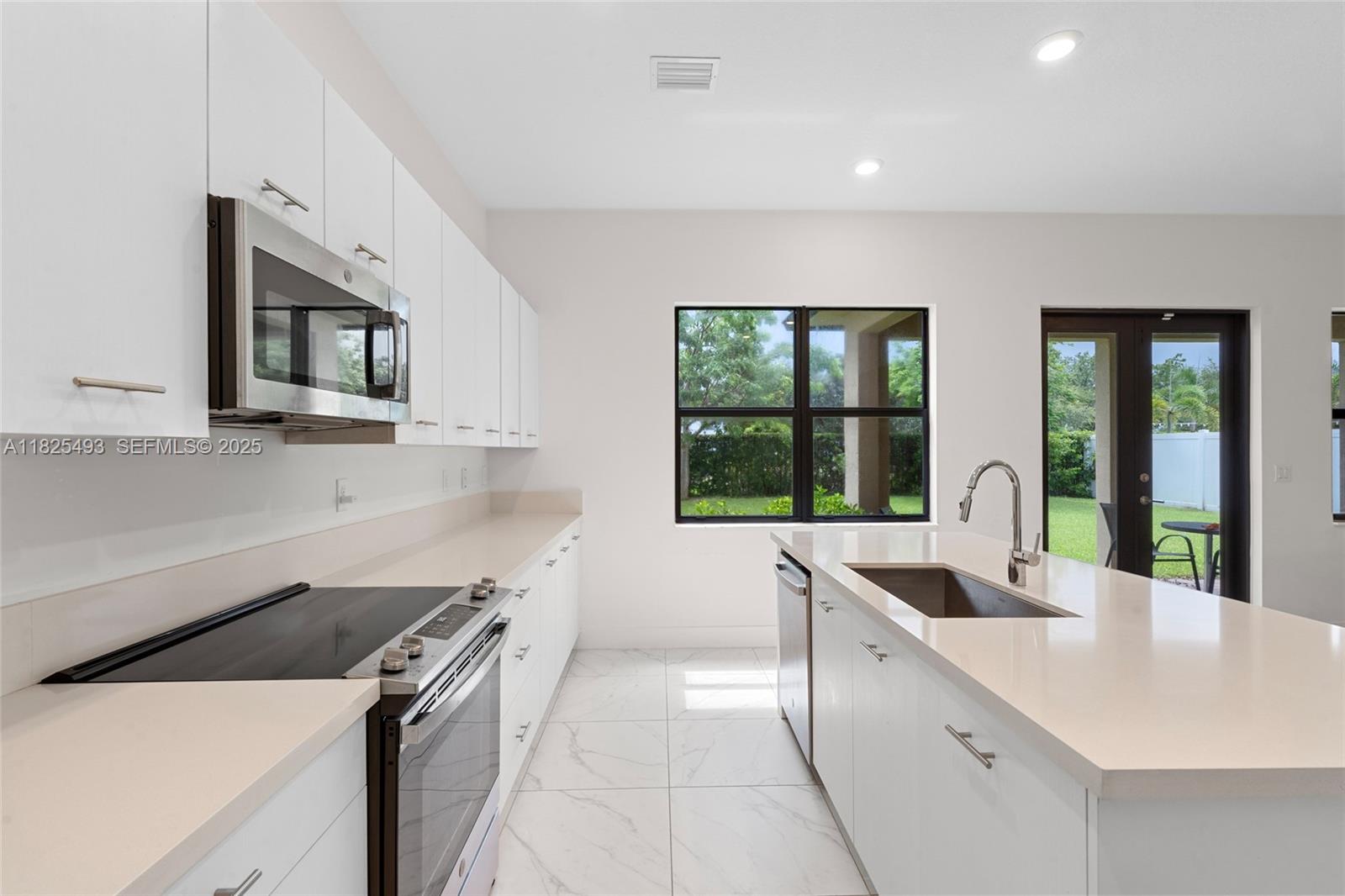 4349 Southwest 173rd Avenue Miramar, FL 33029 - Photo 14 of 63