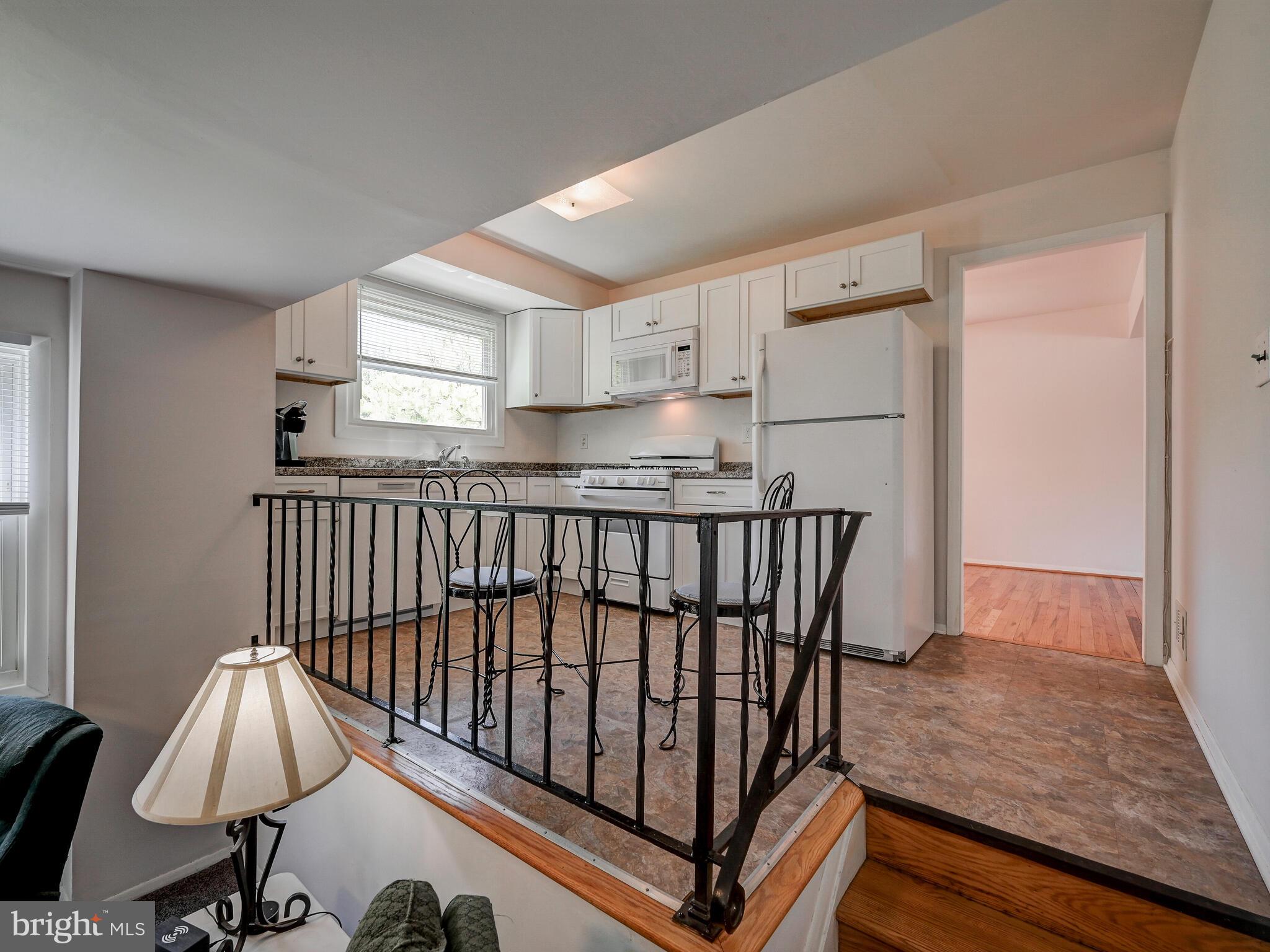 215 Highmeadow Road Reisterstown, MD 21136 - Photo 16 of 31 Kitchen