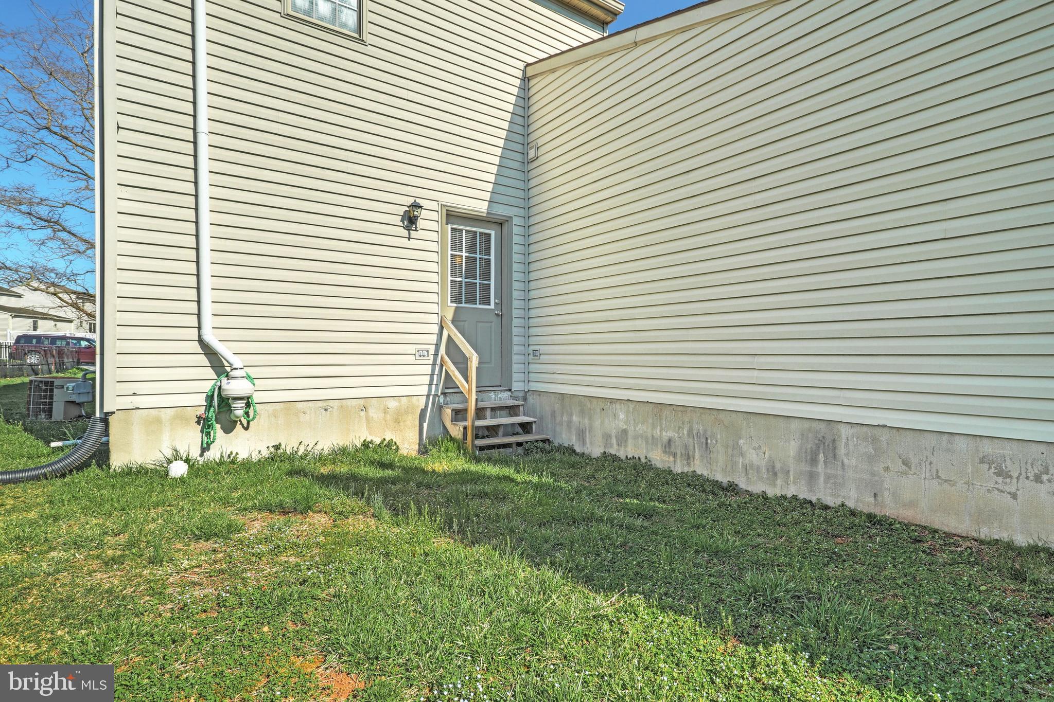 3017 Spectrum Road Dover, PA 17315 - Photo 5 of 26 Gallery Image 5