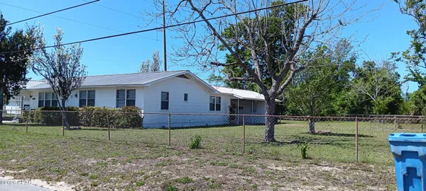$2,000 | 648 North 9th Plaza, Panama City, FL 32404