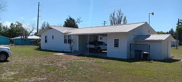 $2,000 | 648 North 9th Plaza, Panama City, FL 32404