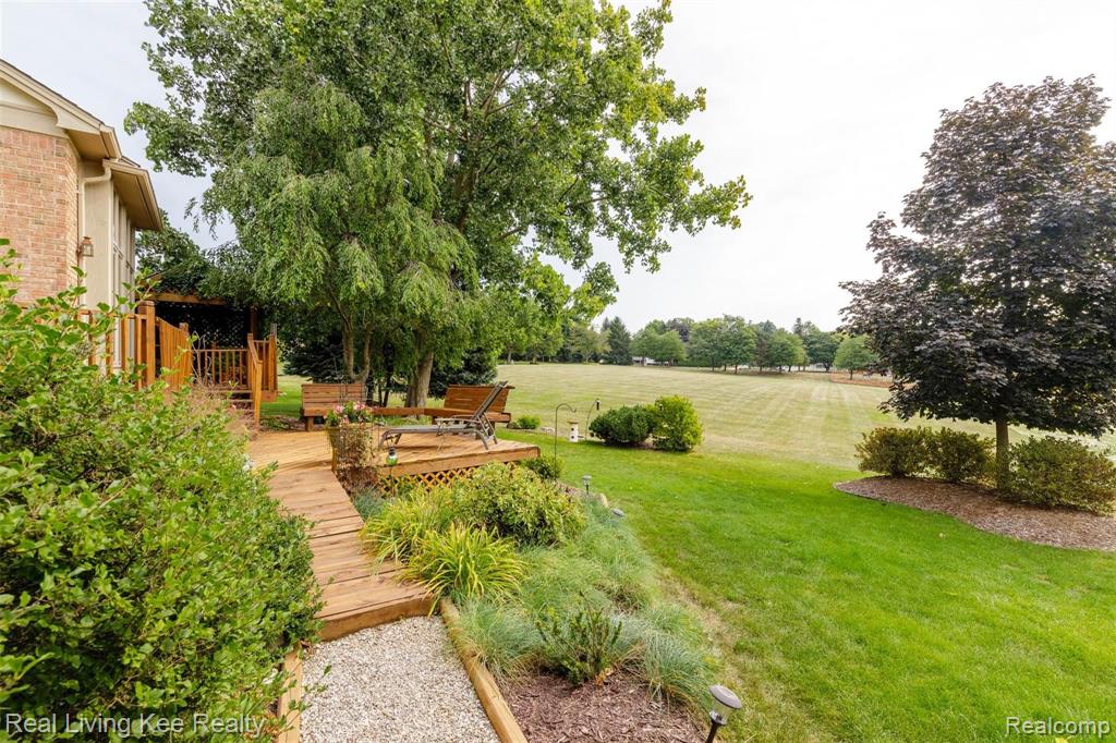 2661 Winter Park Road Rochester Hills, MI 48309 - Photo 40 of 43