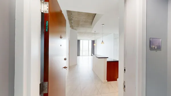 $2,450 | 300 South Australian Avenue, Unit 529, West Palm Beach, FL 33401