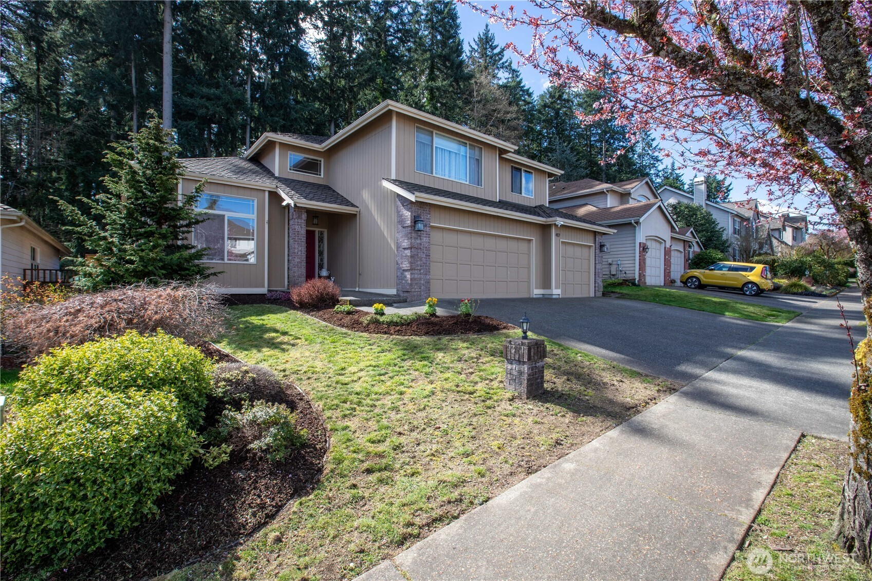 417 Southwest 353rd Street Federal Way, WA 98023 - Photo 3 of 40