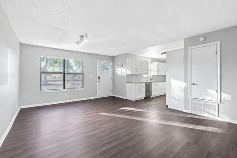 $320,000 | 1255 Lovers Lane, Bastrop, TX 78602