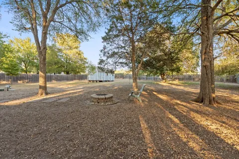 $325,000 | 1255 Lovers Lane, Bastrop, TX 78602