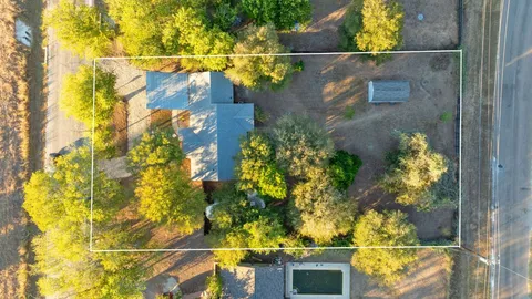 $325,000 | 1255 Lovers Lane, Bastrop, TX 78602