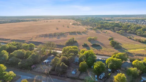 $325,000 | 1255 Lovers Lane, Bastrop, TX 78602