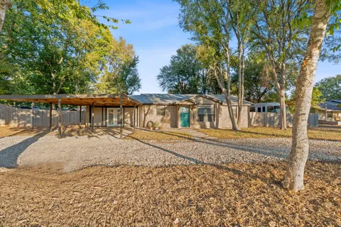 $320,000 | 1255 Lovers Lane, Bastrop, TX 78602