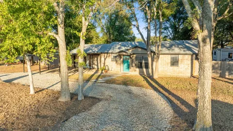 $325,000 | 1255 Lovers Lane, Bastrop, TX 78602