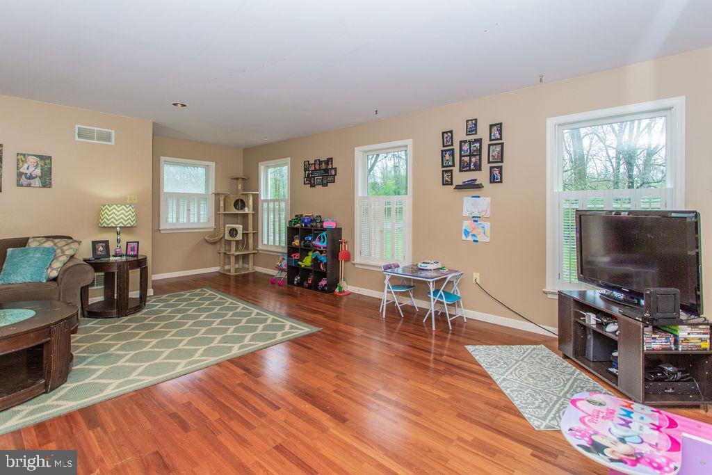 517 Springfield Road Shippensburg, PA 17257 - Photo 20 of 72 Gallery Image 20
