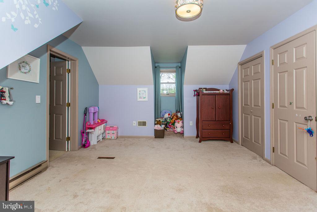 517 Springfield Road Shippensburg, PA 17257 - Photo 35 of 72 Gallery Image 35