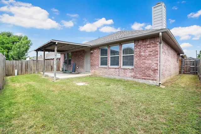 $2,145 | 5528 Ridge View Drive, Watauga, TX 76137