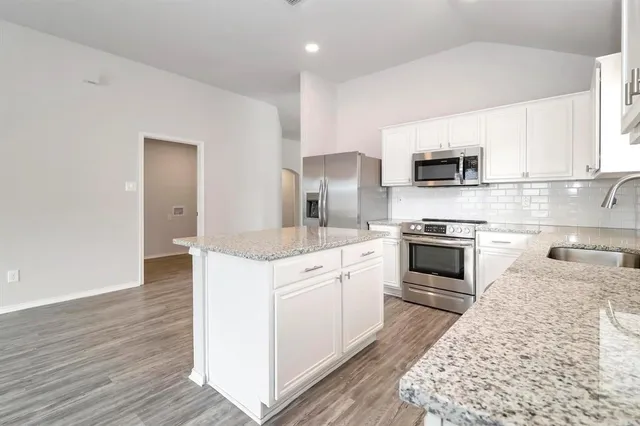 $2,145 | 5528 Ridge View Drive, Watauga, TX 76137