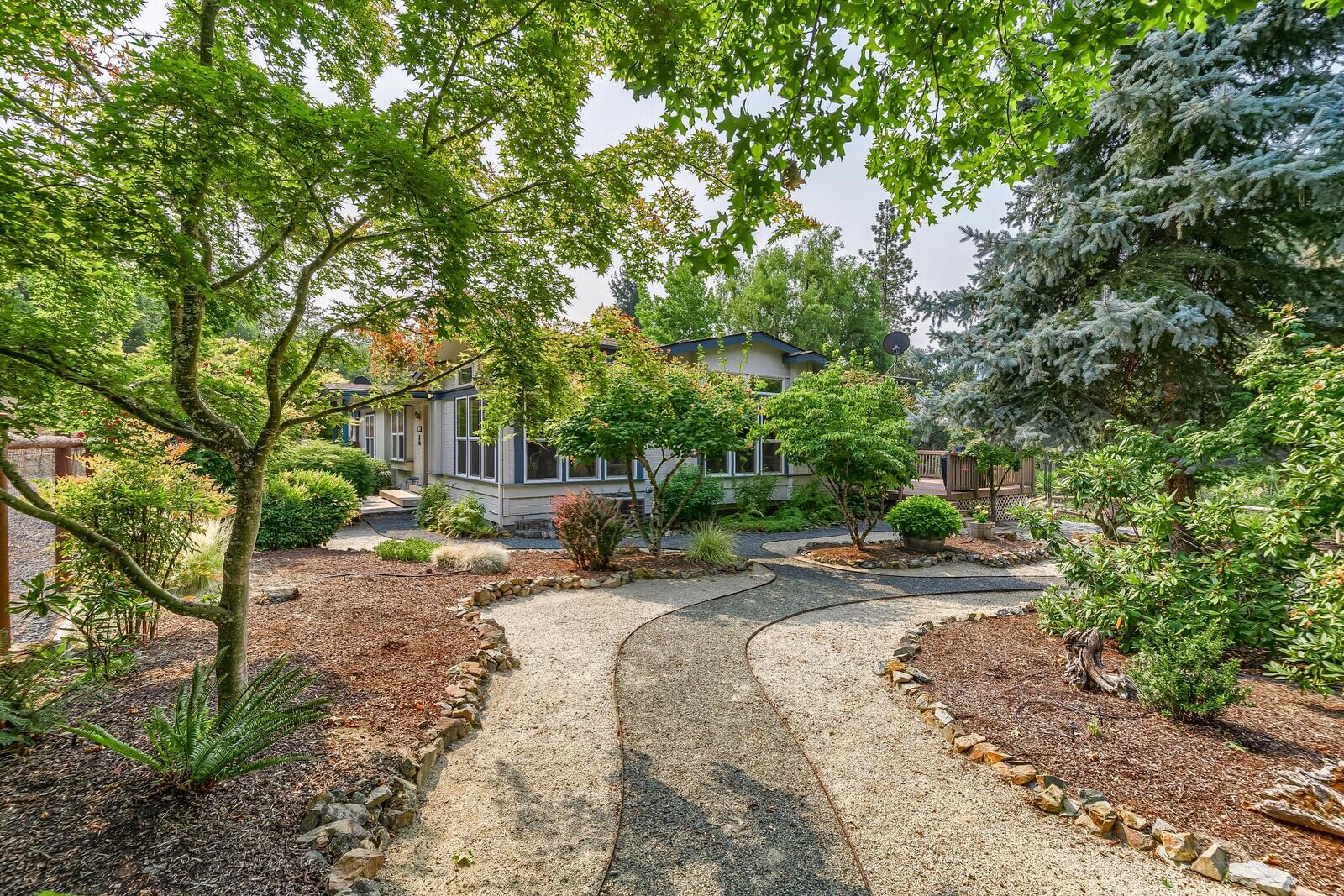 258 Jesinghaus Road Grants Pass, OR 97527 - Photo 2 of 50 2