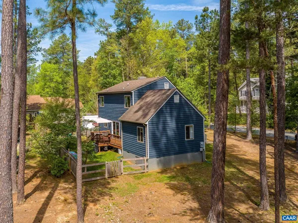 $368,900 | 942 Jefferson Drive, Palmyra, VA 22963